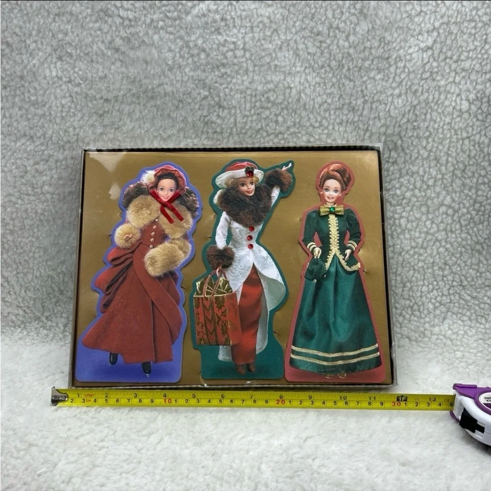 Vintage Hallmark Gold Crown Barbie Victorian Christmas Embossed Cards Set 1996